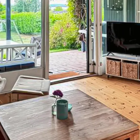 Ferienhaus 3 Bedroom Cozy In