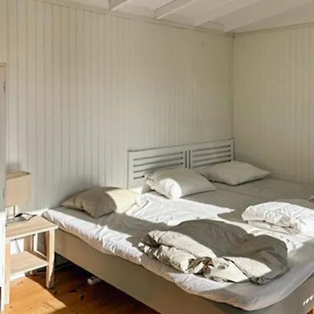 3 Bedroom Pet Friendly In