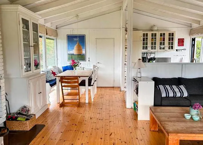 3 Bedroom Pet Friendly In Vakantiehuis Ølsted
